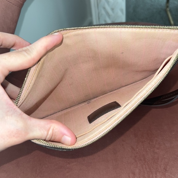 Louis Vuitton wristlet - Picture 3 of 6